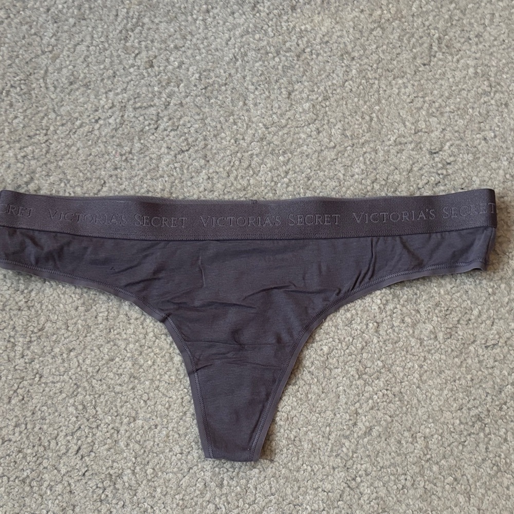 VS Logo Waistband Thong XL